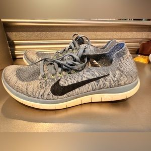 Light blue Nike free 4.0 flyknit